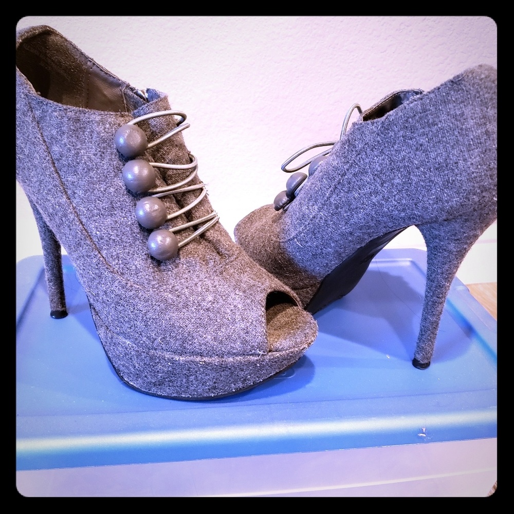 Peep toe booties